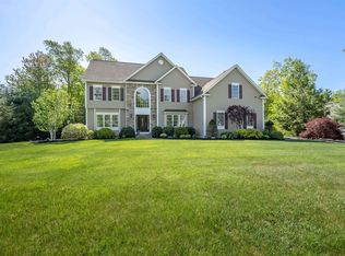 15 Jacob Rd, Windham, NH 03087