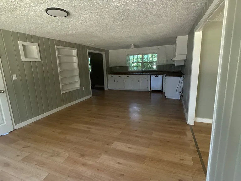 2421 Mount Carmel Rd — Photo 9