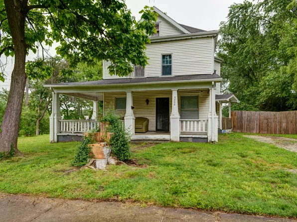2258 N Benton Avenue, Springfield, MO 65803
