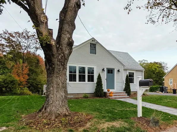 133 Lincoln St, Hudson, MA 01749
