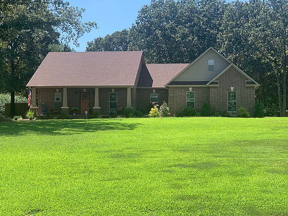 2nd image of 11 Alley Dr