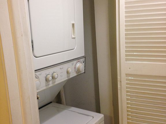 5th image of 8101 Byron Ave APT 311