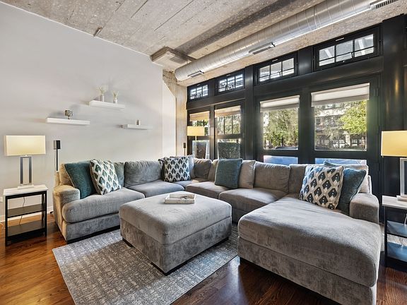 5th image of 1151 W 15th St Unit 135