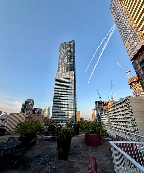 711 Bay St #1318 — Photo 32