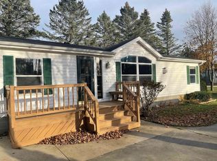 W5092 Woodland Rd, Shawano, WI 54166