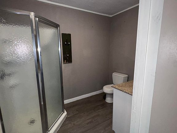 4th image of 108 E South St