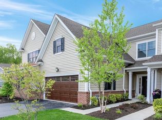 35 Whitney Farm Pl, Morristown, NJ 07960