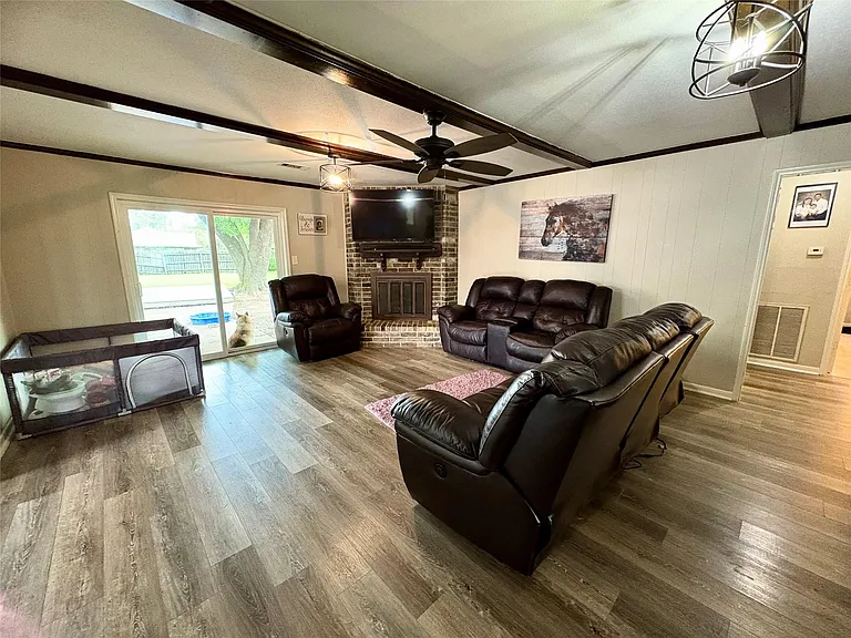 21802 Rotherham Dr — Photo 12