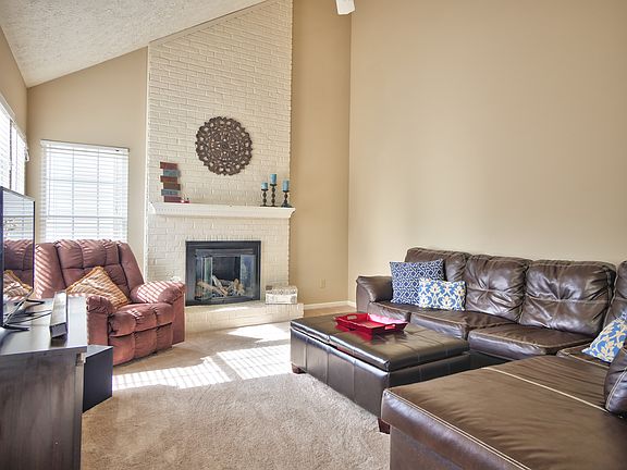 4th image of 7543 Pennycroft Dr