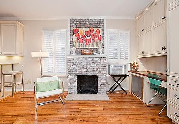 3rd image of 234 E 14th St APT 4D