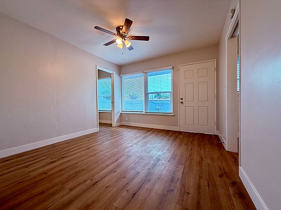 3rd image of 199 E Hullett St