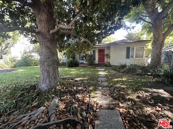 3896 Carpenter Ave, Studio City, CA 91604