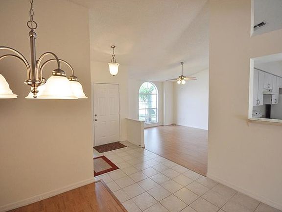 3rd image of 1420 Abberton Dr
