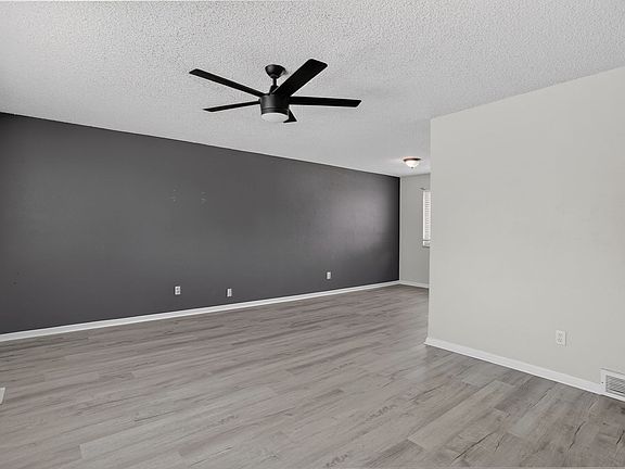 5th image of 2833 S Bahama St