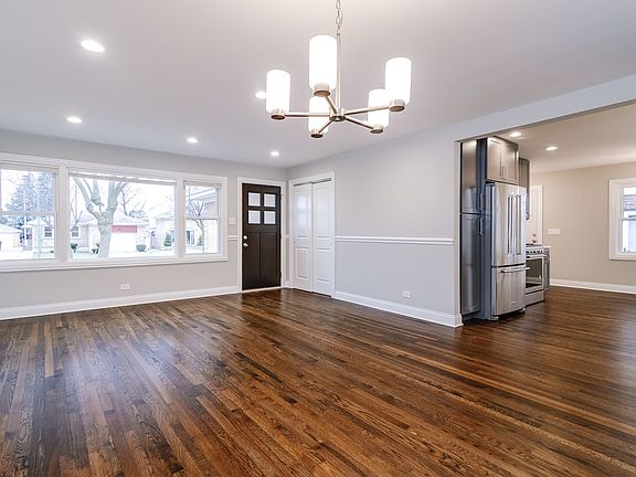 2nd image of 4949 N Mont Clare Ave