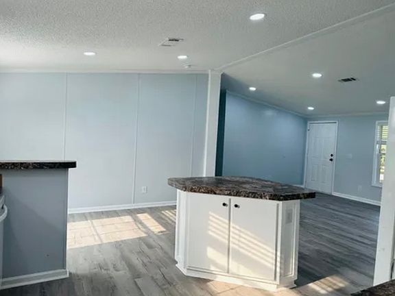 2nd image of 109 Blanco Dr