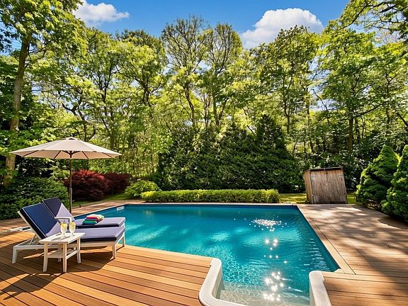 4th image of 98 Hands Creek Rd