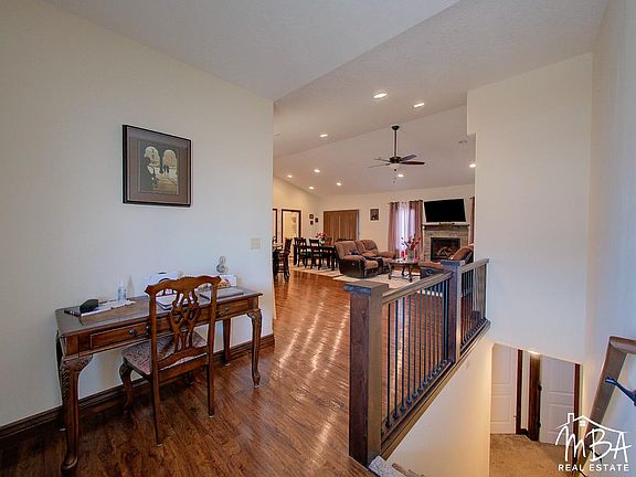 4th image of 4021 Cypress Dr