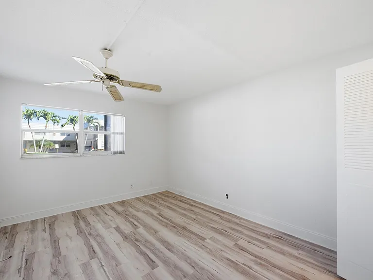 452 Brittany Dr #J — Photo 9