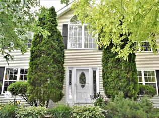 5904 Candover Rd, Loves Park, IL 61111