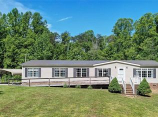 1112 Wagon Wheel Rd, Reidsville, NC 27320