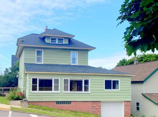 206 Quincy St, Houghton, MI 49931