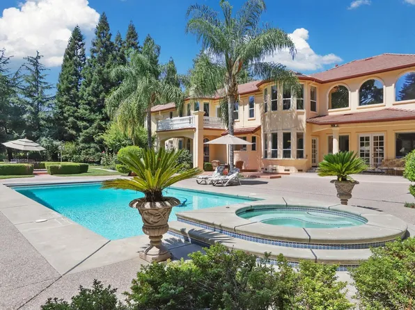 6262 E Raymond Ct, Stockton, CA 95212