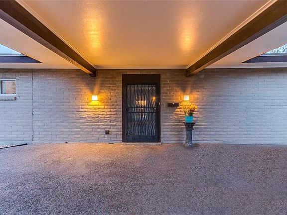 2nd image of 309 Rainbow Cir