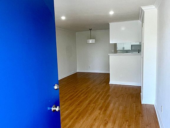 4th image of 1550 S Centinela Ave APT 110