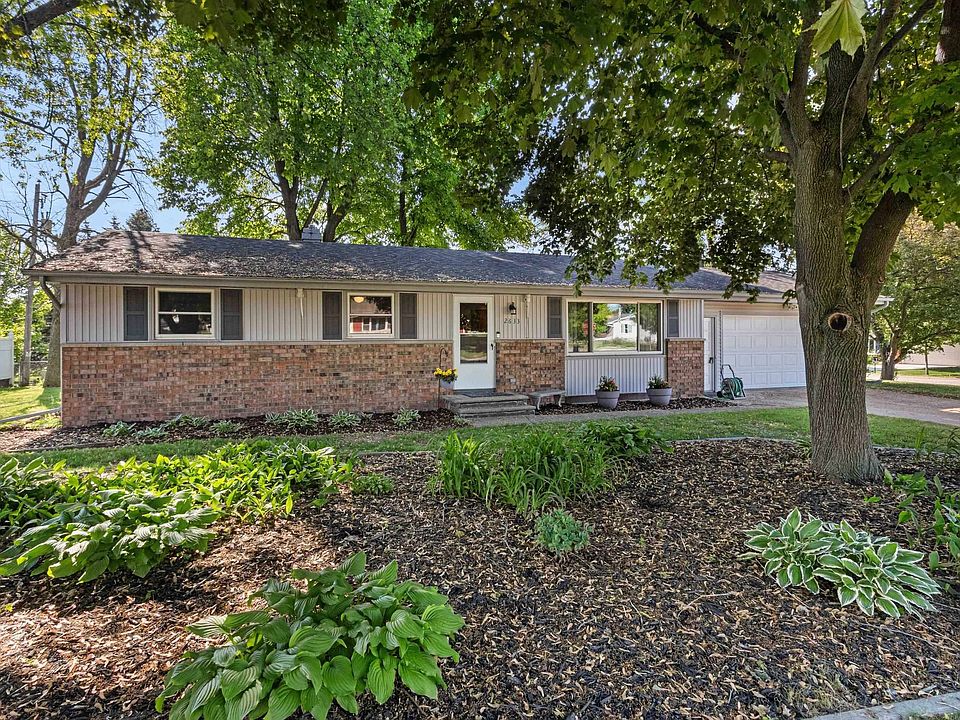 2633 Brookdale Ave, Green Bay, WI 54313 Zillow
