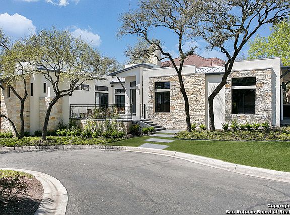 2nd image of 1 Eden Park
