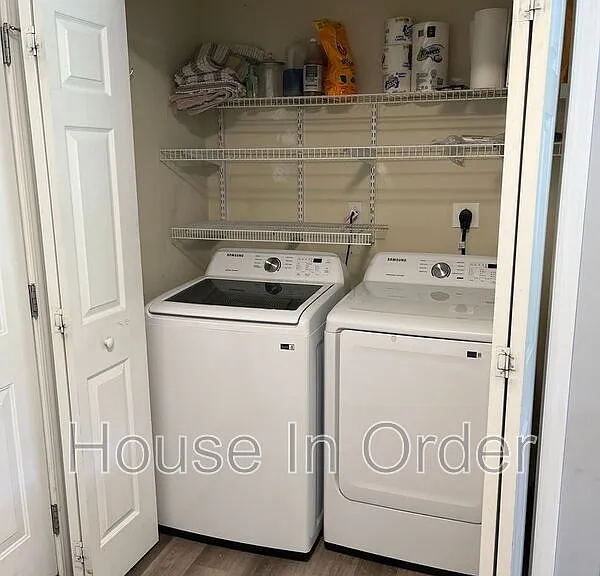 33 Woodcreek Cir — Photo 12