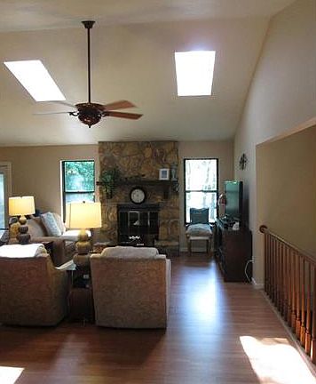5th image of 6 Dawnridge Dr