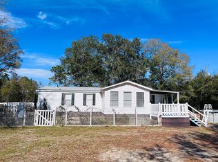 8116 Delta Dr, Milton, FL 32583