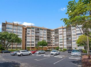 1000 Saint Charles Pl APT 208, Hollywood, FL 33026