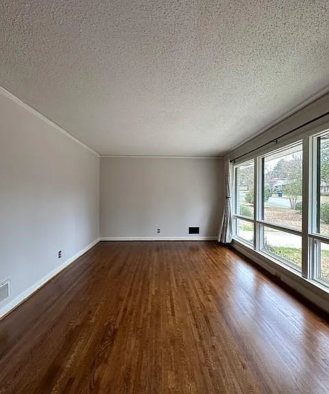 2612 Sheryl Ln — Photo 3