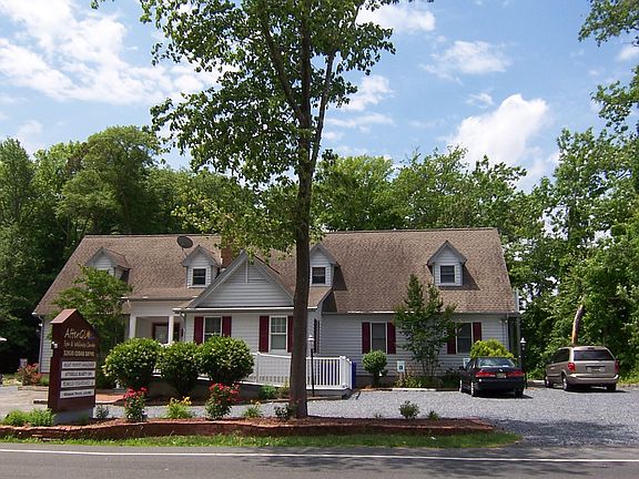 4th image of 32630 Cedar Dr