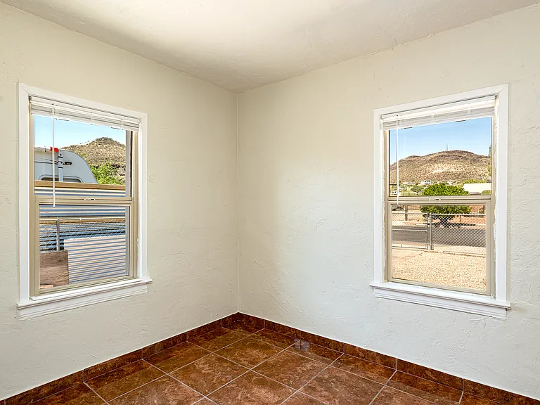 115 S Palomas Ave — Photo 13
