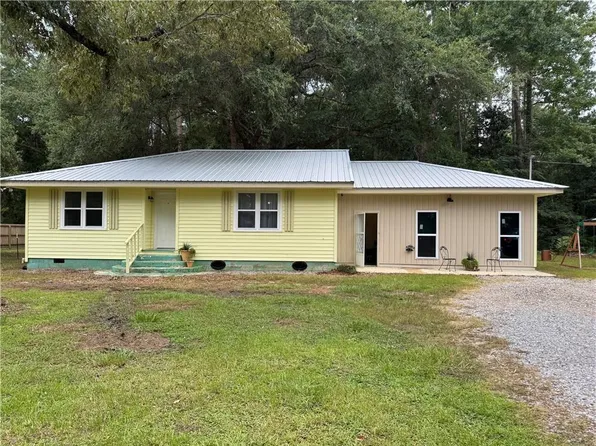 27214 Tag A Long Rd, Lacombe, LA 70445