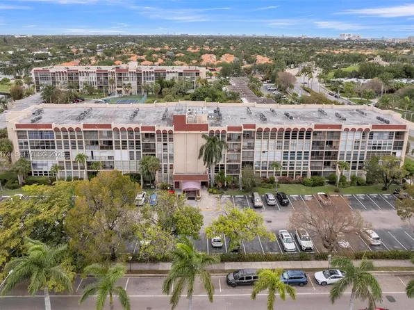 2101 Atlantic Shores Blvd APT 201, Hallandale, FL 33009