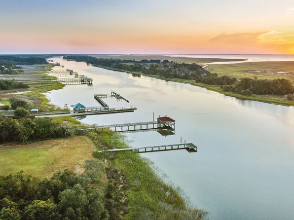 8030 Mariners Lndg, Awendaw, SC 29429
