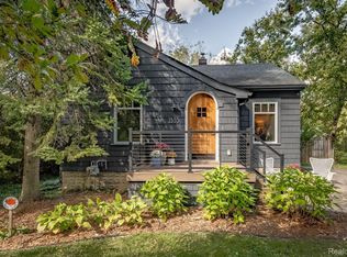 1335 Kensington Dr, Ann Arbor, MI