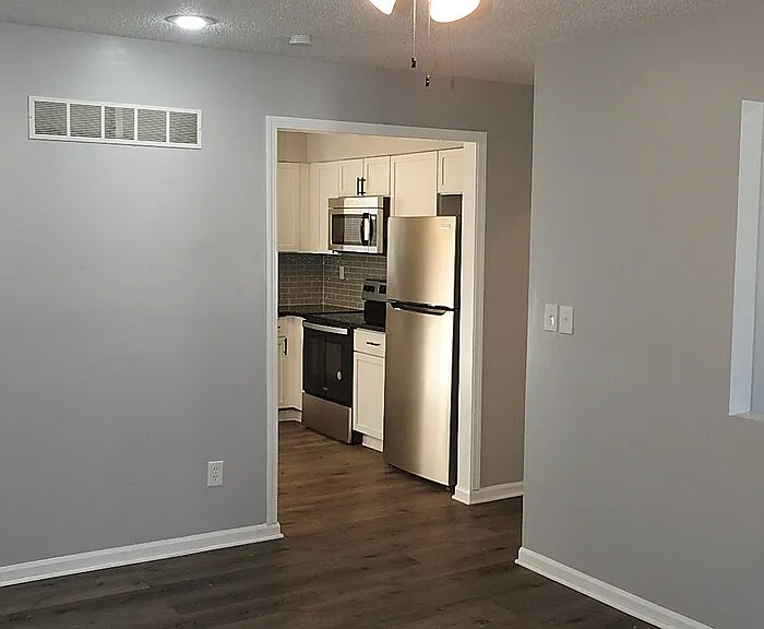 6905 Orchard St — Photo 17