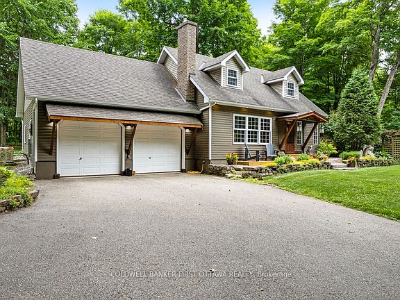 3rd image of 99 Old Kingston Rd