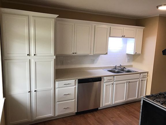 2nd image of 6 N Pineview Dr