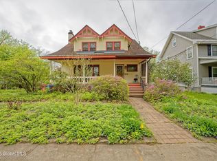 24 Ray St, Niskayuna, NY 12309