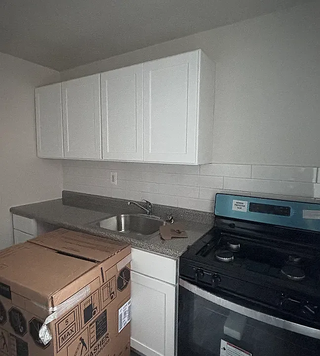 61-88 Dry Harbor Rd #4-C