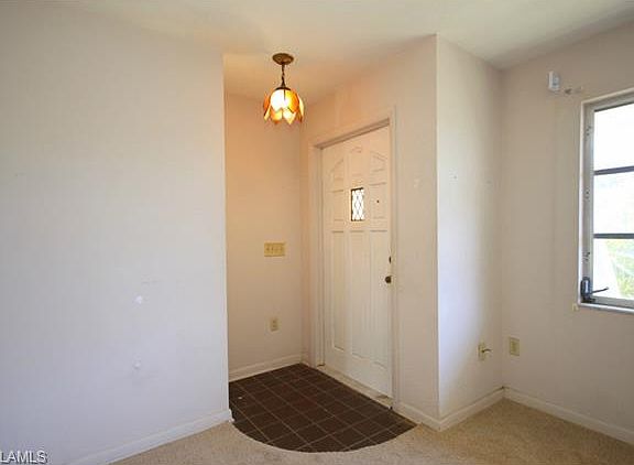 3rd image of 1921 SE 16th St