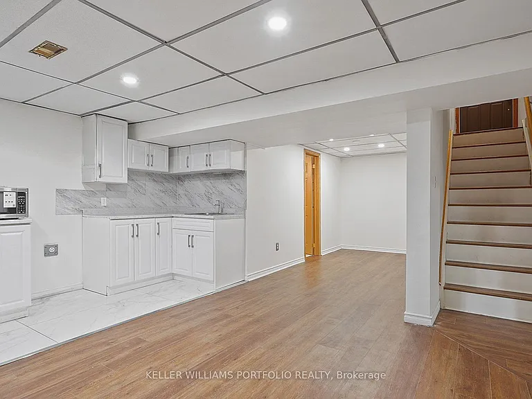 68 Athabasca St — Photo 24