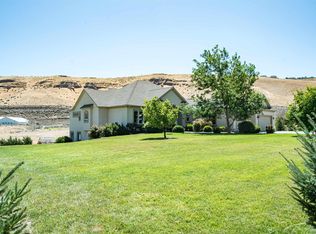 27909 S 1005th Pr SE, Kennewick, WA